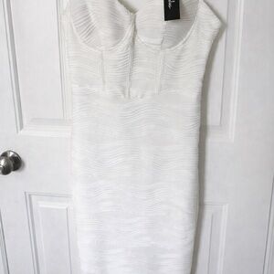 Lulu's Chic White Strapless Dress